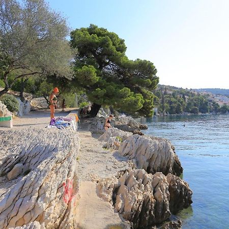 Rooms With A Parking Space Trogir - 17442 Buitenkant foto